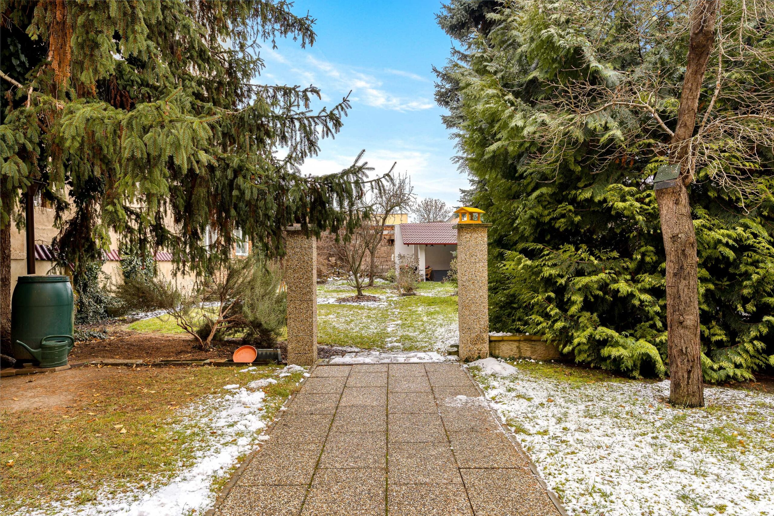 StudioBARAK 28 1 scaled