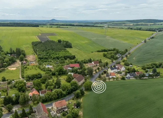 pozemek libesice