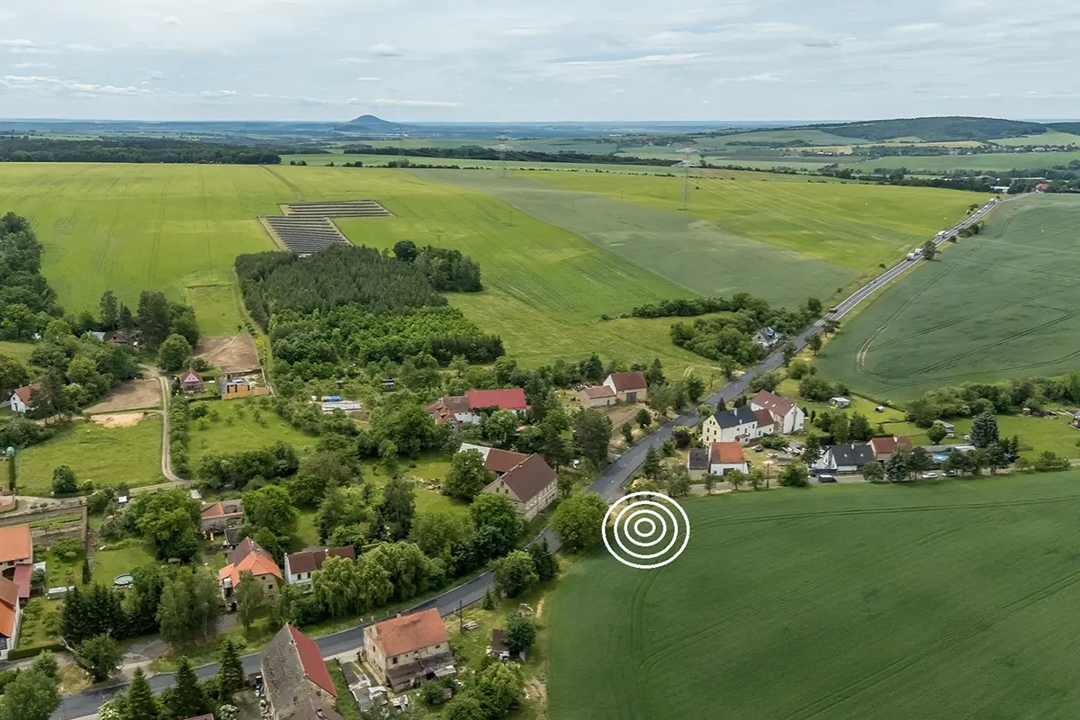 pozemek libesice